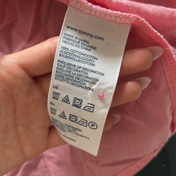 Tommy Hilfiger Pink Ruffle Blouse | 100% Cotton Sleeveless Button-Up | Size M - Picture 5 of 7